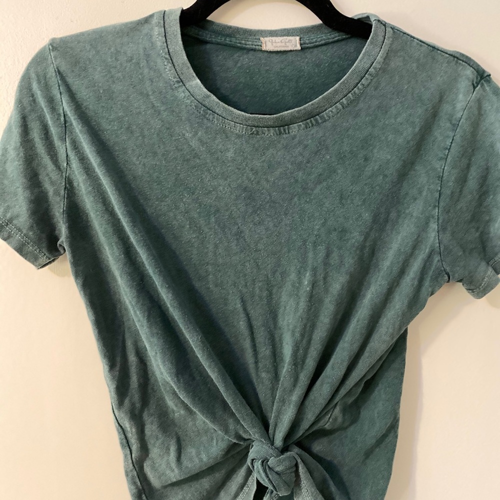 Brandy Melville green tee shirt